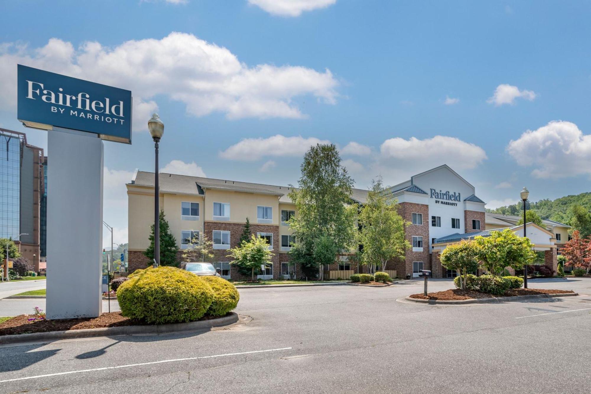 Fairfield Inn & Suites צ'ירוקי מראה חיצוני תמונה