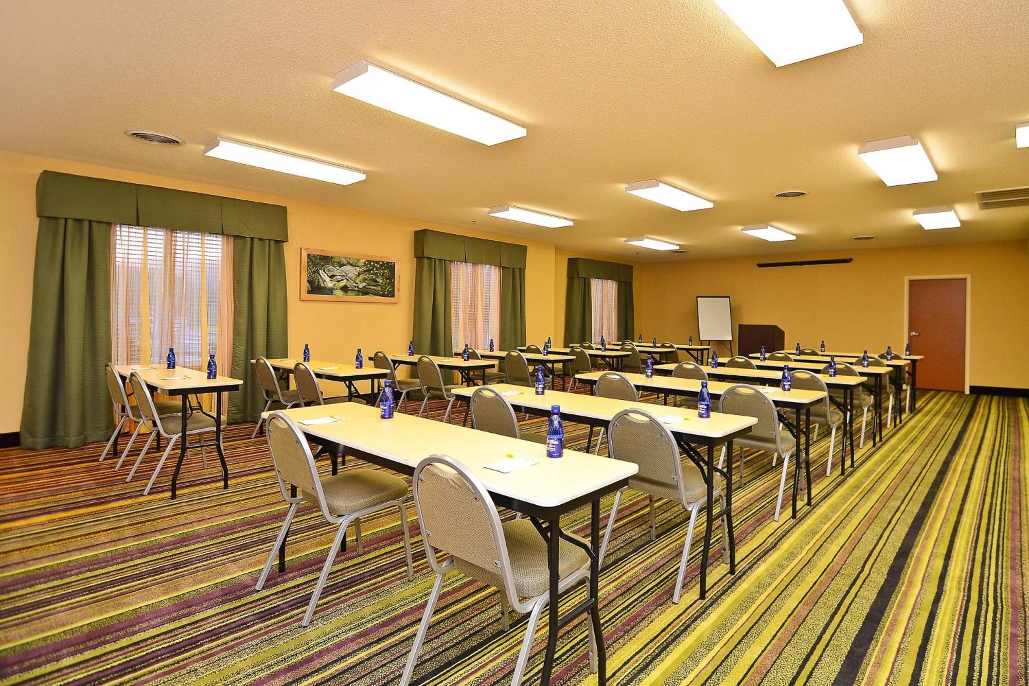 Fairfield Inn & Suites צ'ירוקי מראה חיצוני תמונה